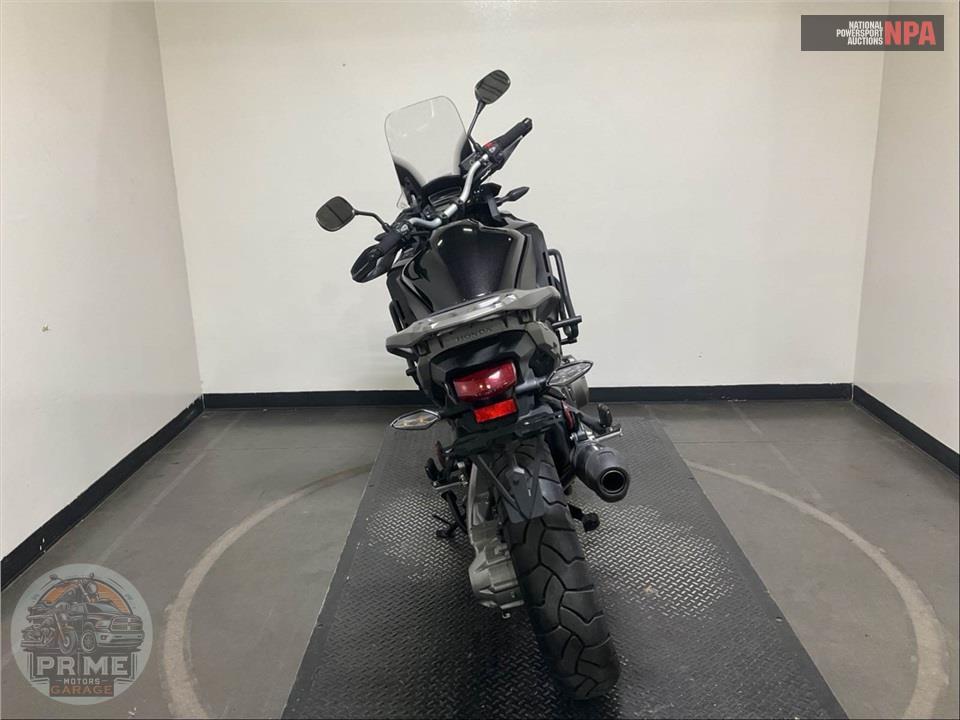 2016 Honda VFR1200X — фото 4