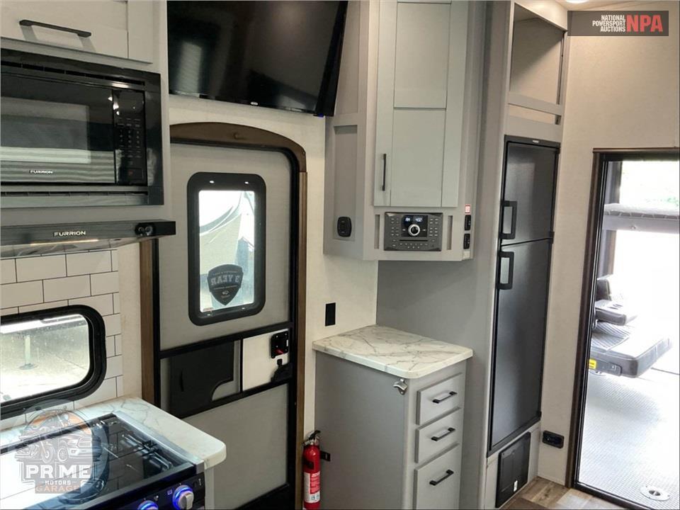 2021 Keystone Rv M-311 - FUZION IMPACT TOY HAULER TOY HAULER SERIES — фото 7