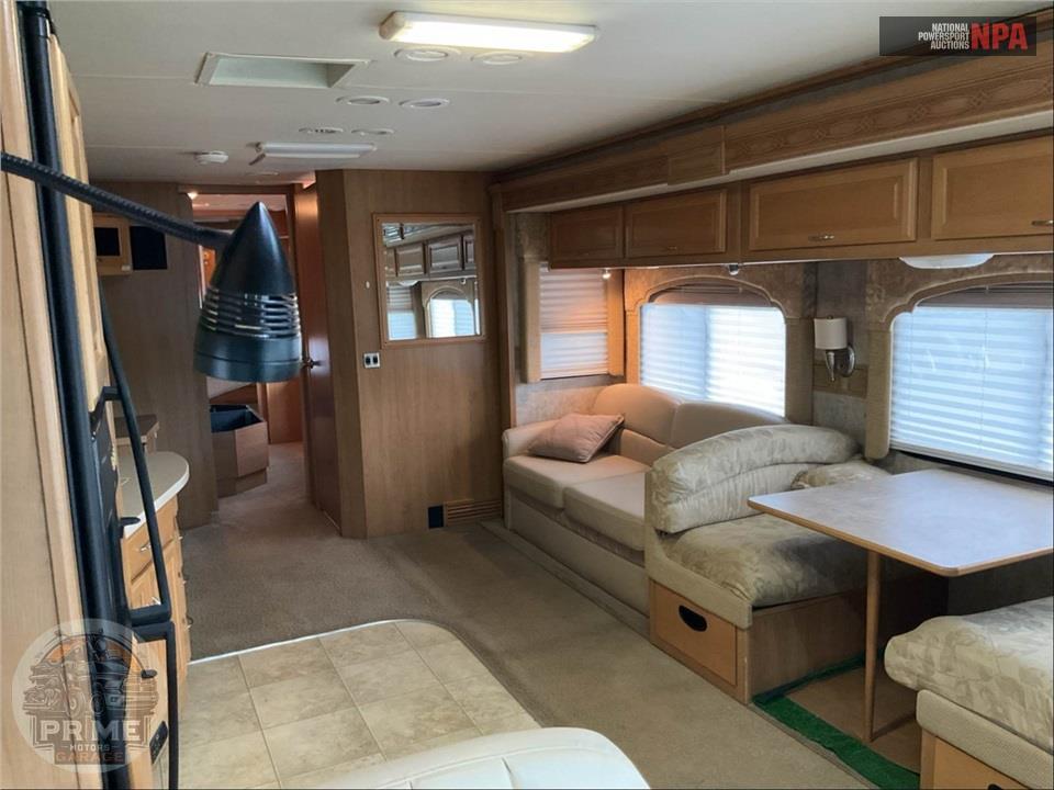 2008 Bounder M-38F FREIGHTLINER 325HP — фото 6