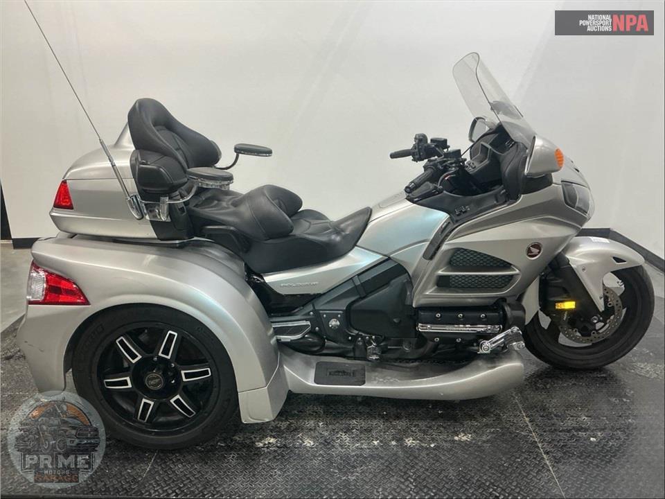 2016 Honda GL18HPMG GOLDWING — фото 1