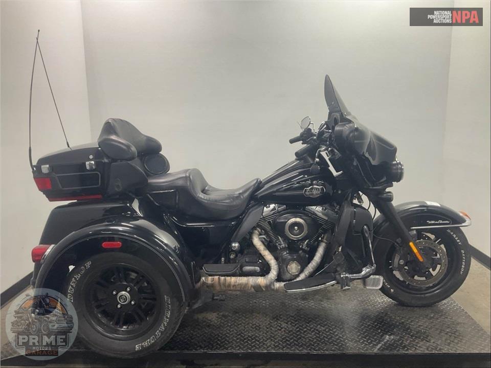 2009 Harley-Davidson FLHTCUTG TRIGLIDE ULTRA CLASSIC — фото 1