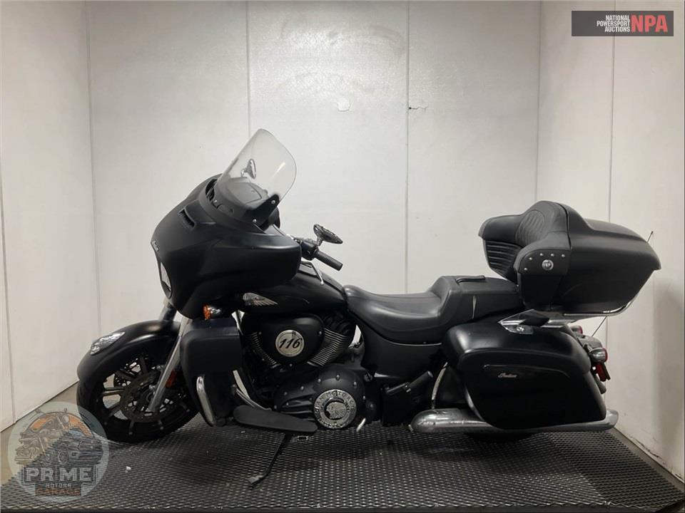 2020 Indian Motorcycle ROADMASTER DARK HORSE (SMOKE) — фото 3