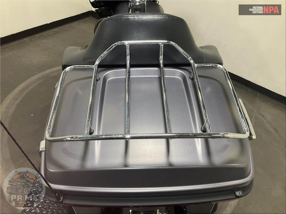 2017 Harley-Davidson FLHTK ULTRA LIMITED — фото 32