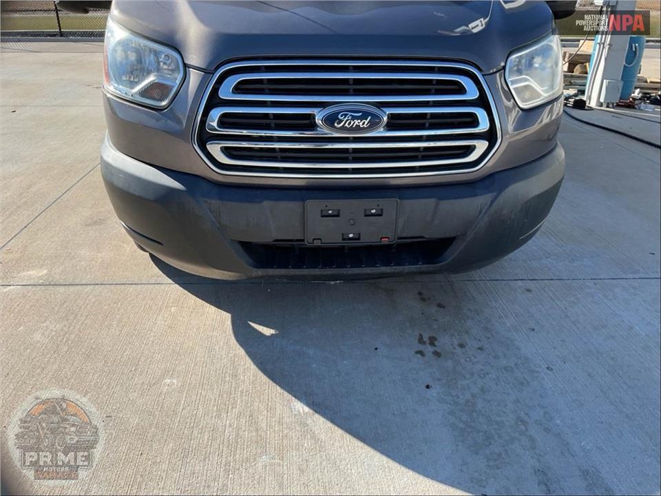 2017 Winnebago M-23A FORD - FUSE SERIES — фото 64