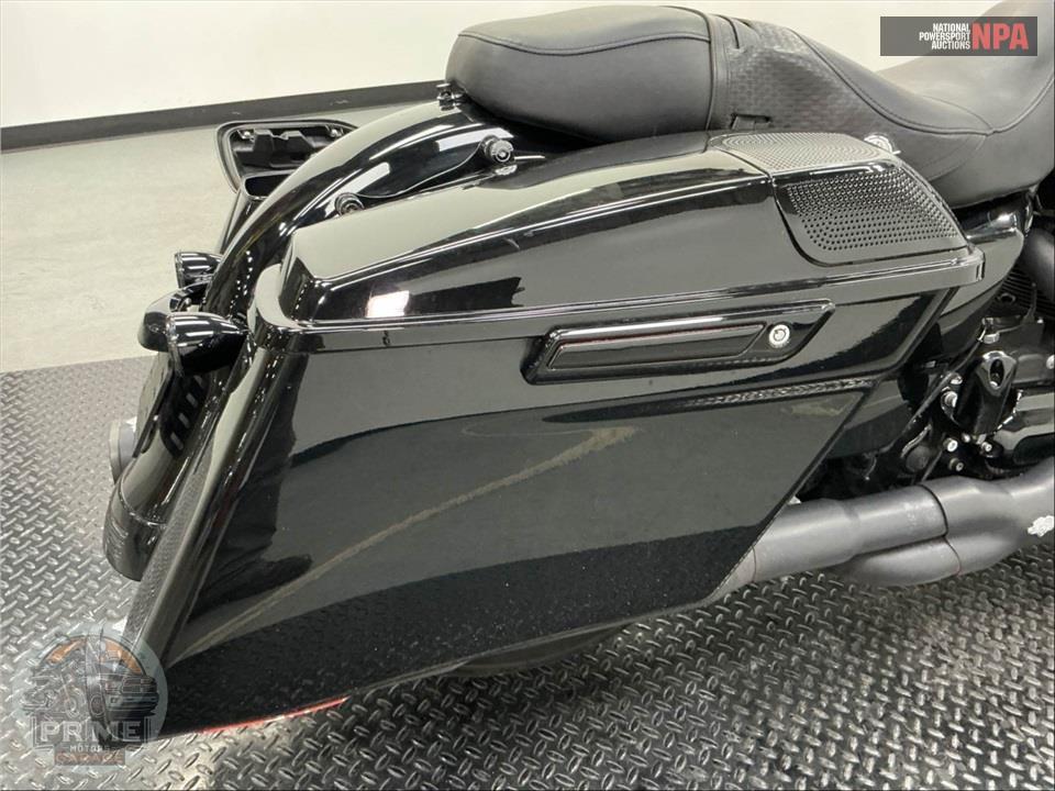 2017 Harley-Davidson FLHRXS ROAD KING SPECIAL — фото 39