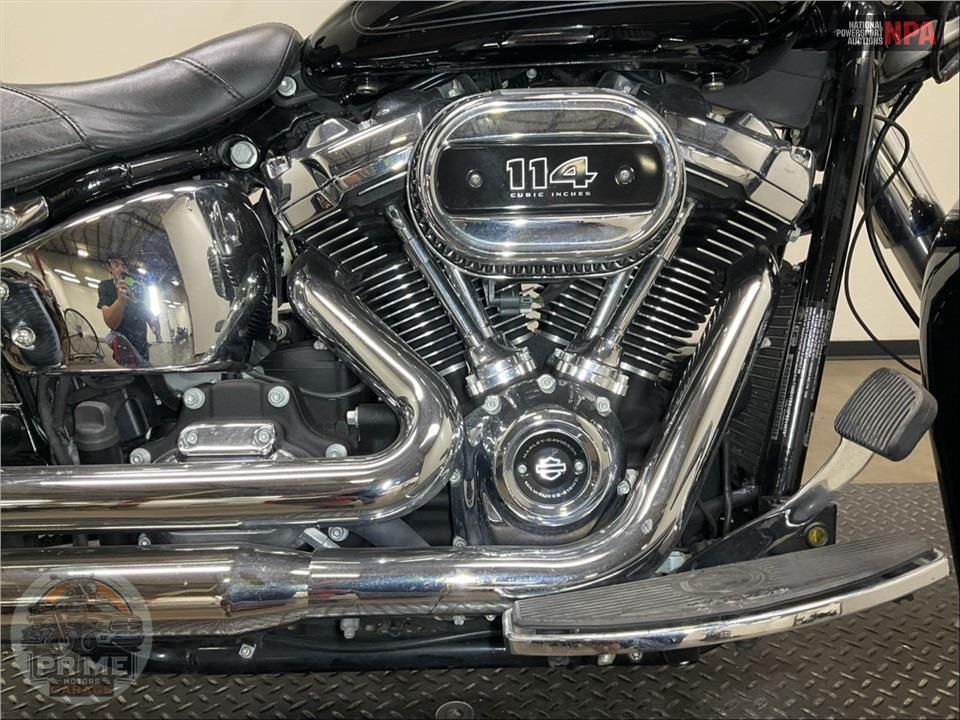 2023 Harley-Davidson FLHCS HERITAGE CLASSIC 114 — фото 6