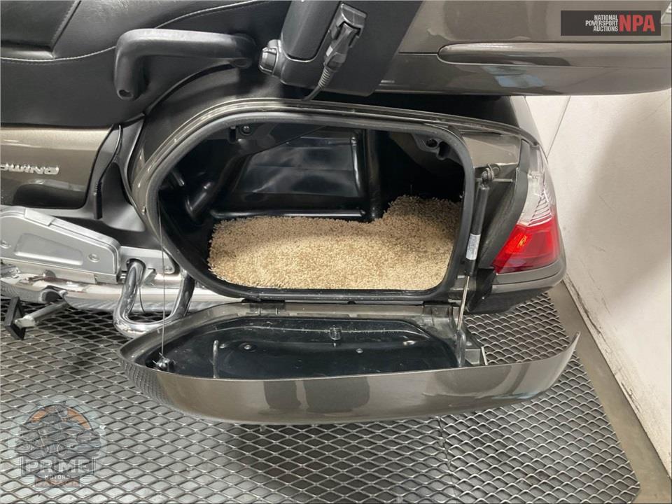 2010 Honda GL1800HPMA GOLDWING — фото 15