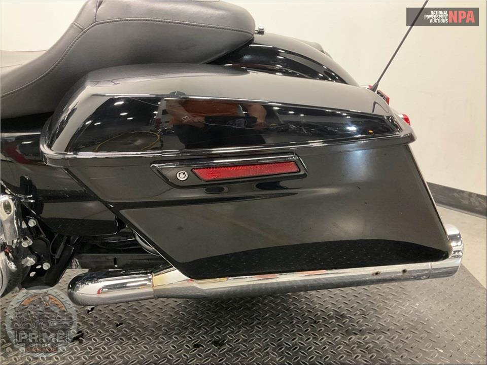 2017 Harley-Davidson FLHXS STREET GLIDE SPECIAL — фото 42