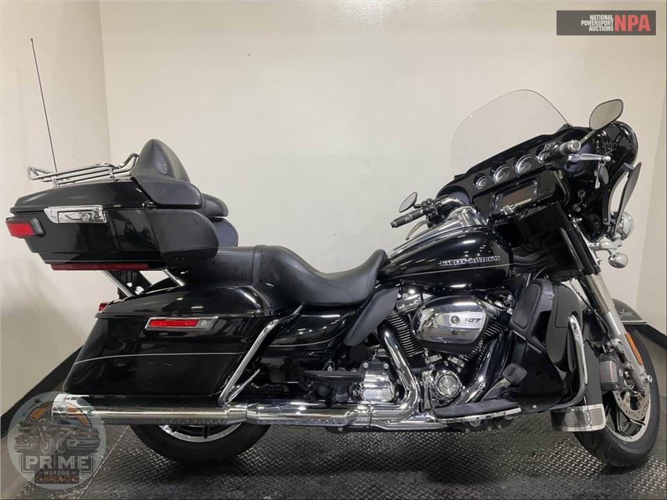 2017 Harley-Davidson FLHTK ULTRA LIMITED — фото 1