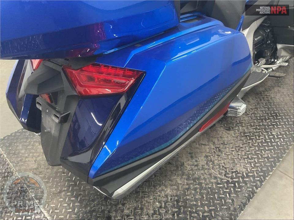 2022 Honda GL1800D GOLDWING TOUR DCT — фото 16