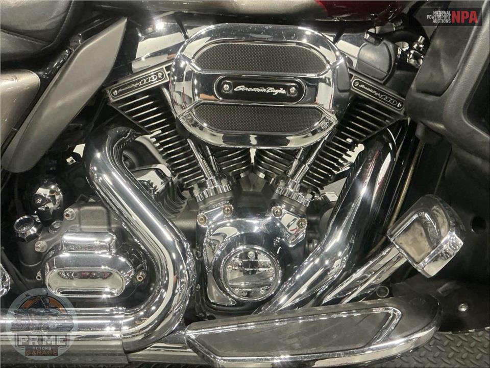 2016 Harley-Davidson FLTRUSE CVO ROAD GLIDE ULTRA — фото 6