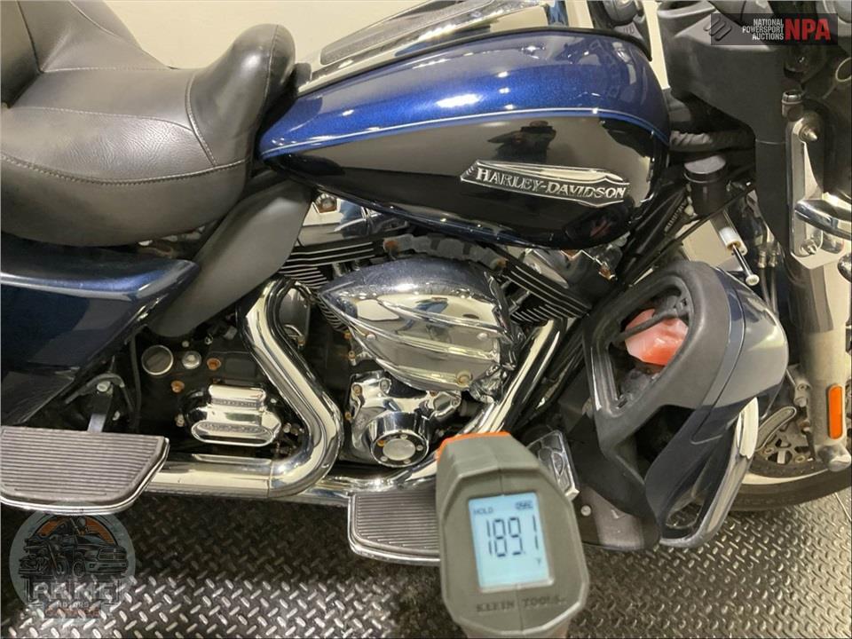 2014 Harley-Davidson FLHTCUTG TRIGLIDE ULTRA CLASSIC — фото 8