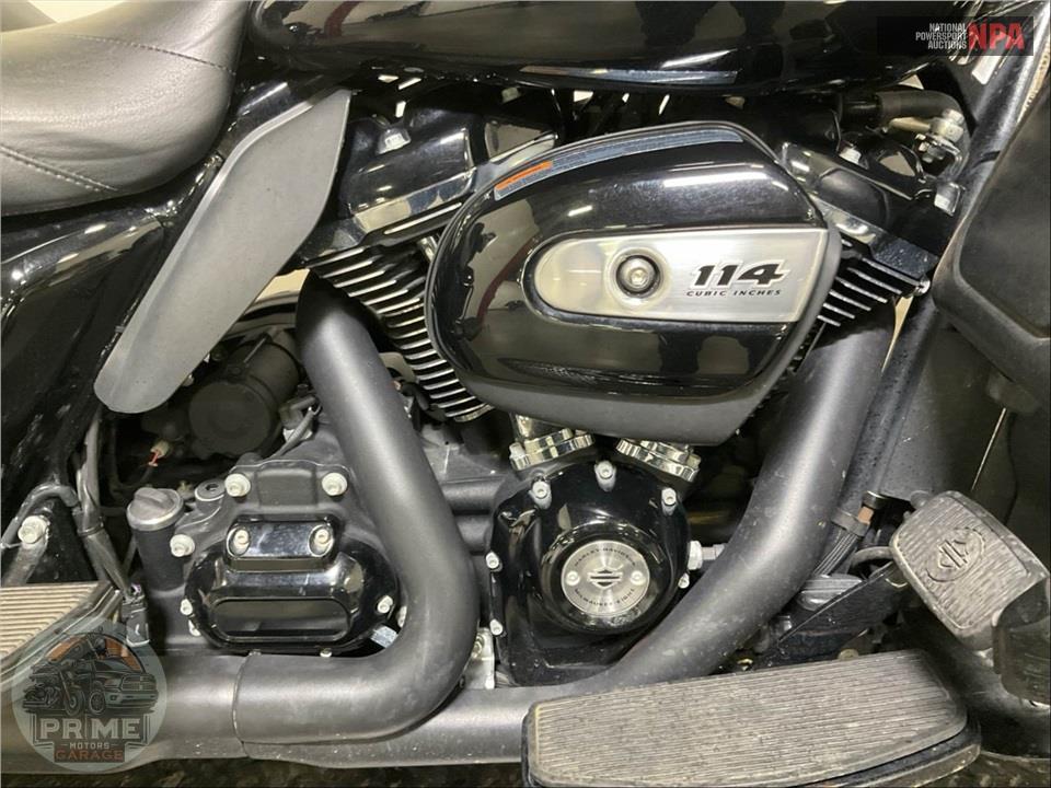 2023 Harley-Davidson FLHTK ELECTRA GLIDE ULTRA LIMITED — фото 6