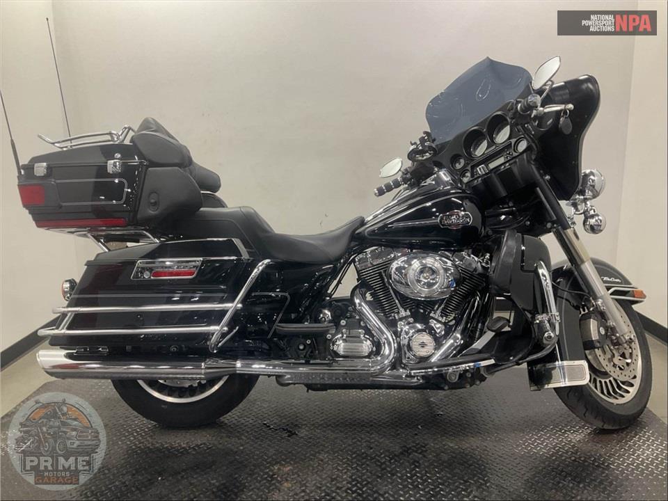 2013 Harley-Davidson FLHTCU UL CLSC EL GLIDE — фото 1