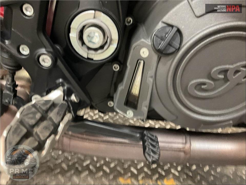 2022 Indian Motorcycle FTR R CARBON — фото 6