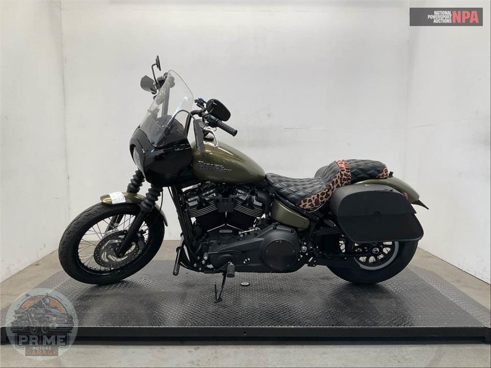 2018 Harley-Davidson FXBB STREET BOB — фото 3