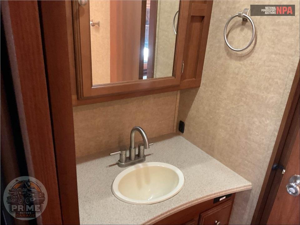 2015 Coachmen By Forest River M-280 DS CHEVROLET 4500 - LEPRECHAUN SERIES — фото 31
