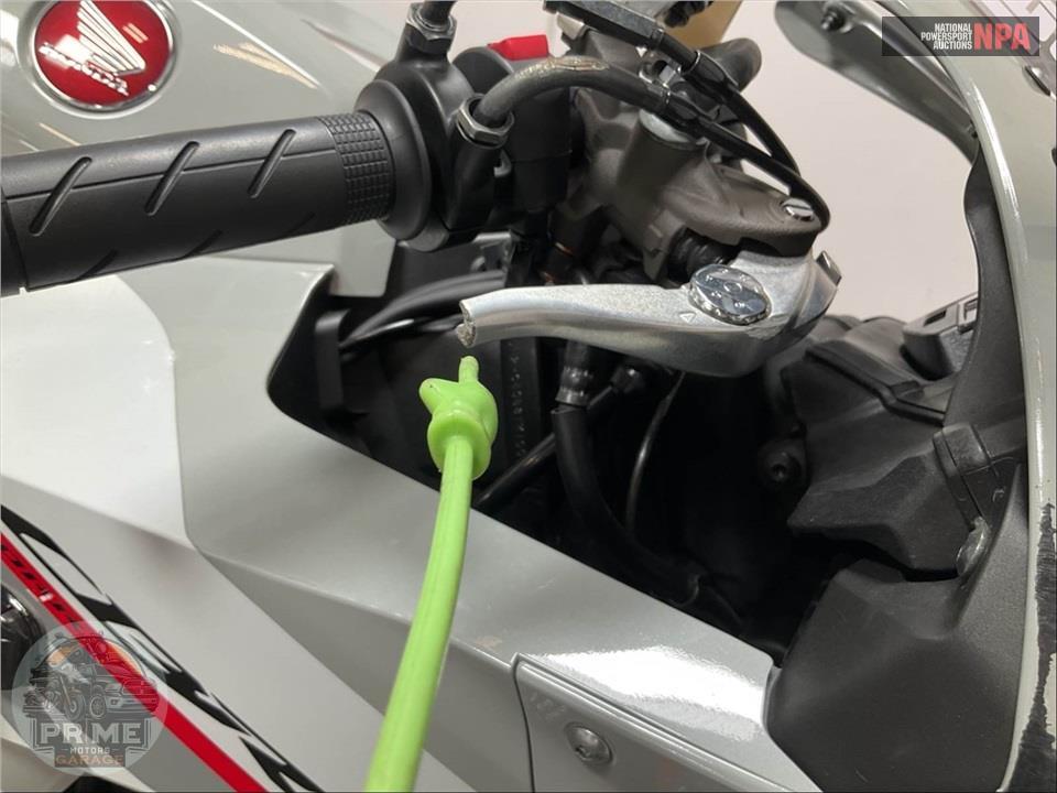 2026 Honda CBR600RR ABS — фото 20