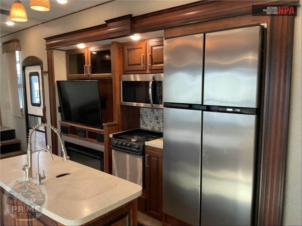 2018 Keystone Rv M-385 BG - AVALANCHE FIFTH WHEEL SERIES — фото 8