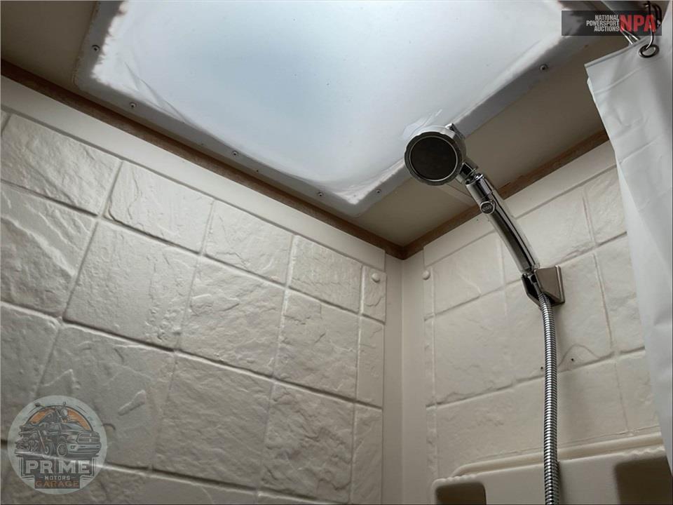 2015 Coachmen By Forest River M-280 DS CHEVROLET 4500 - LEPRECHAUN SERIES — фото 30