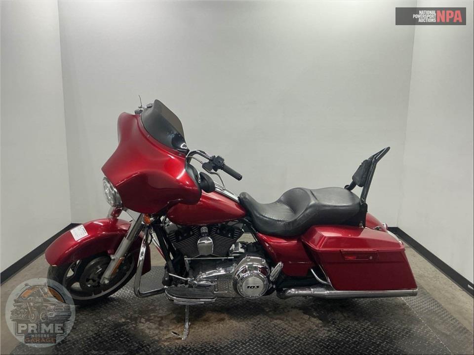 2013 Harley-Davidson FLHX STREET GLIDE — фото 3