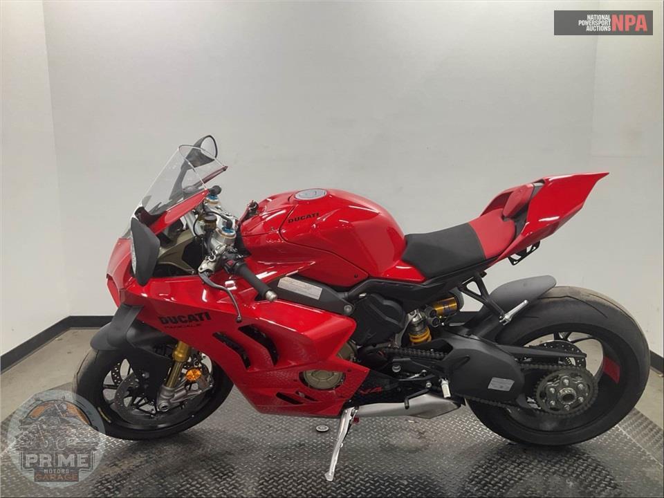2024 Ducati PANIGALE V4 S — фото 3