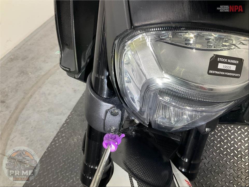 2015 Ducati DIAVEL CARBON WHITE — фото 31