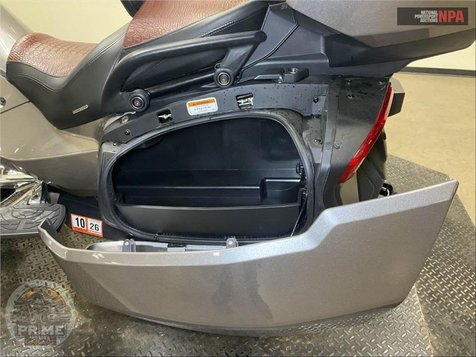 2017 Can-Am SPYDER F3 SE6 LIMITED — фото 18