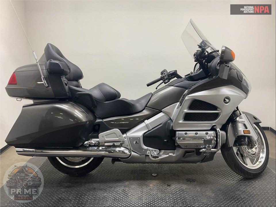 2013 Honda GL18HPNAMD GLDWNG ABS(**) — фото 1