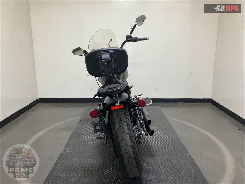 2023 Indian Motorcycle SCOUT BOBBER (ABS, SMOKE COLOR) — фото 4
