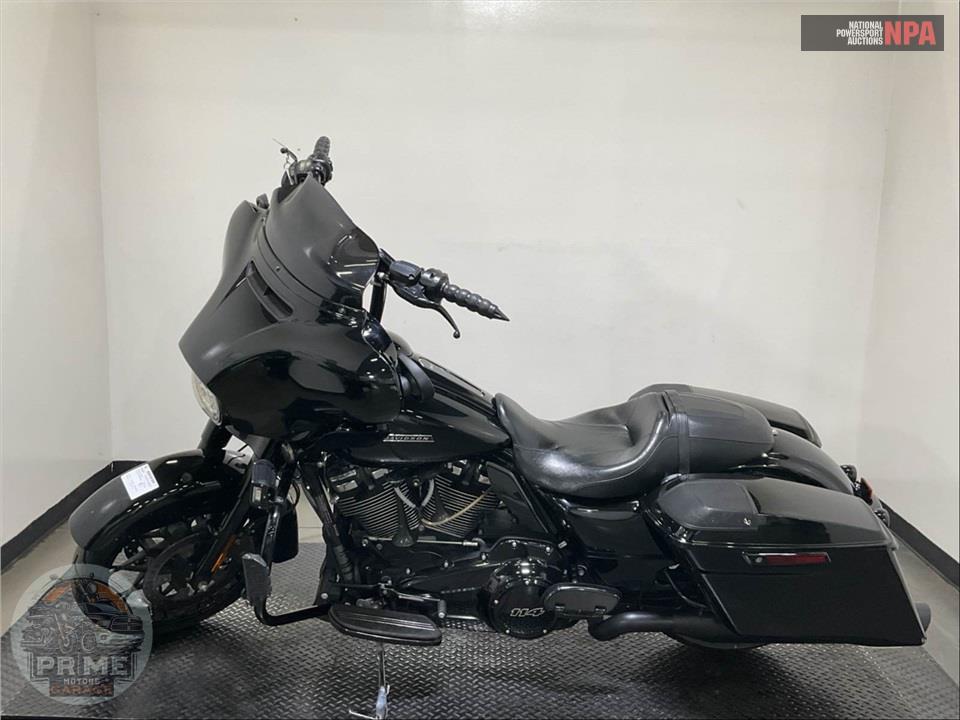 2020 Harley-Davidson FLHXS STREET GLIDE SPECIAL — фото 3