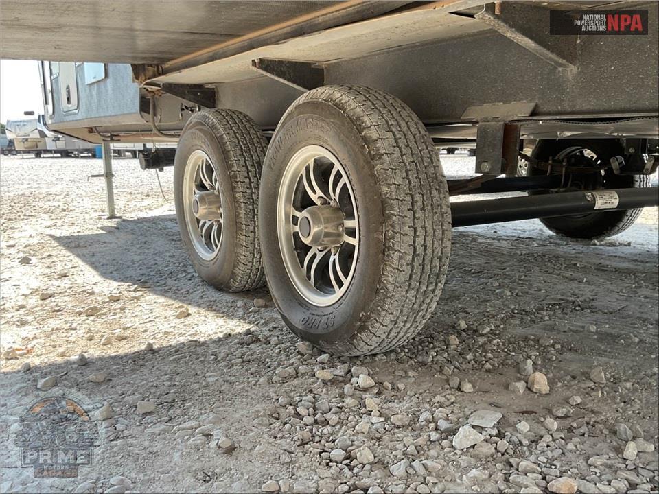 2018 Crossroads Rv M-25 RL - CRUISER AIRE FIFTH WHEEL SERIES — фото 36