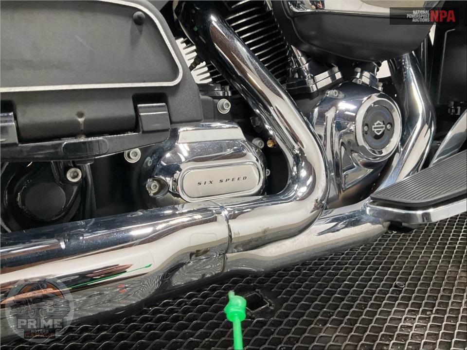 2018 Harley-Davidson FLHTK ULTRA LIMITED ANNIVERSARY — фото 10