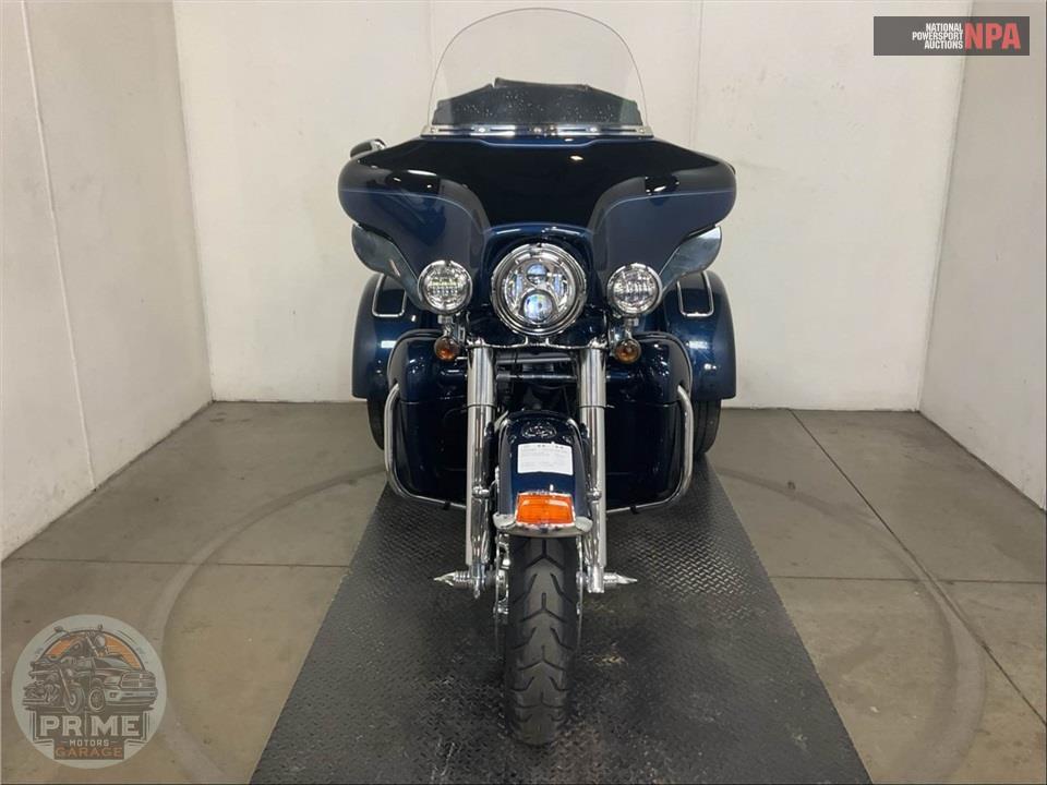 2013 Harley-Davidson FLHTCUTG TRIGLIDE UL CLSC — фото 2