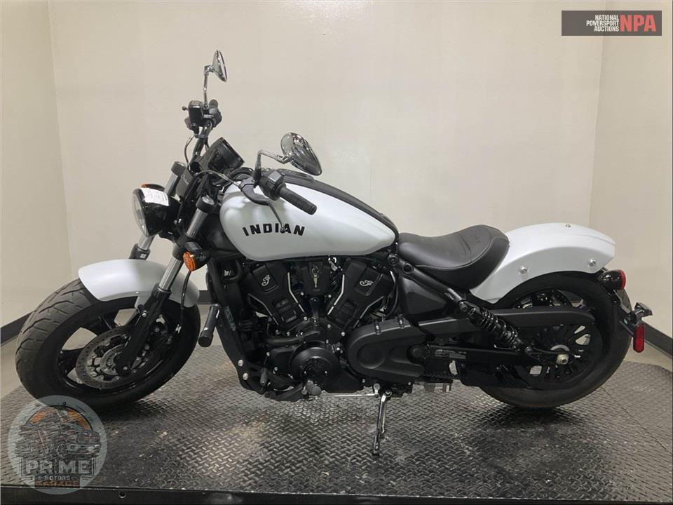 2025 Indian Motorcycle SCOUT SIXTY BOBBER LIMITED — фото 3