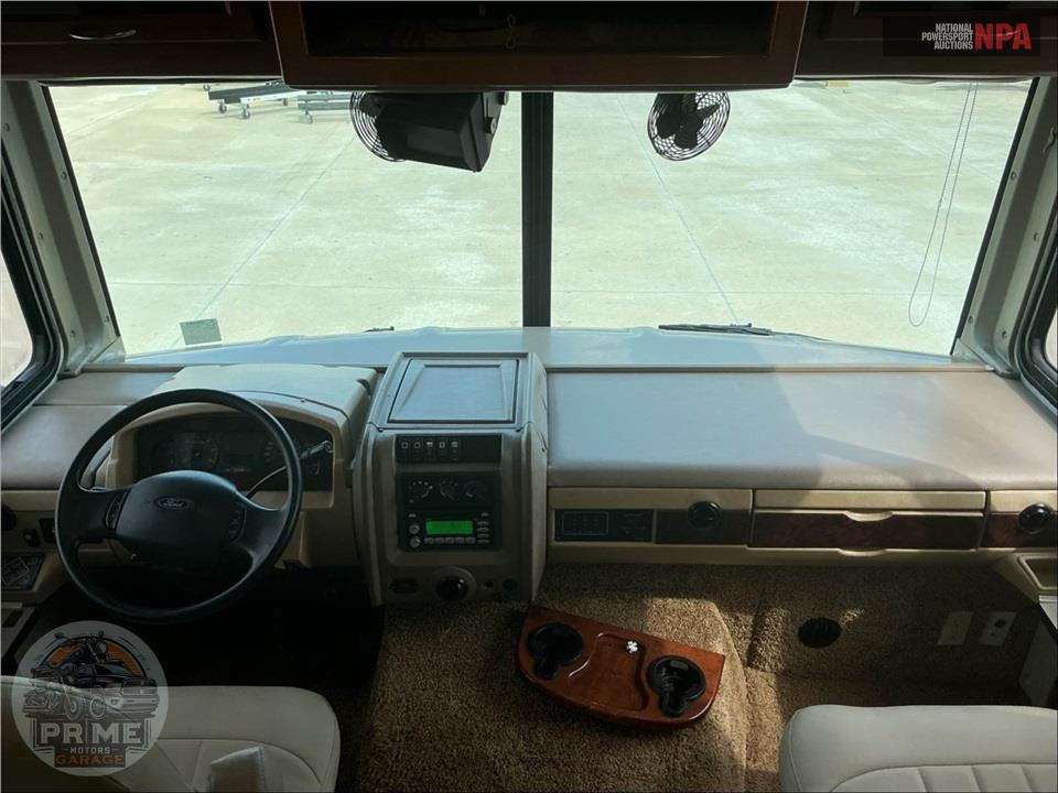 2008 Bounder M-35H FORD 362HP — фото 23