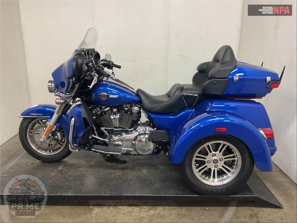 2024 Harley-Davidson FLHTCUTG TRI GLIDE ULTRA CLASSIC — фото 3