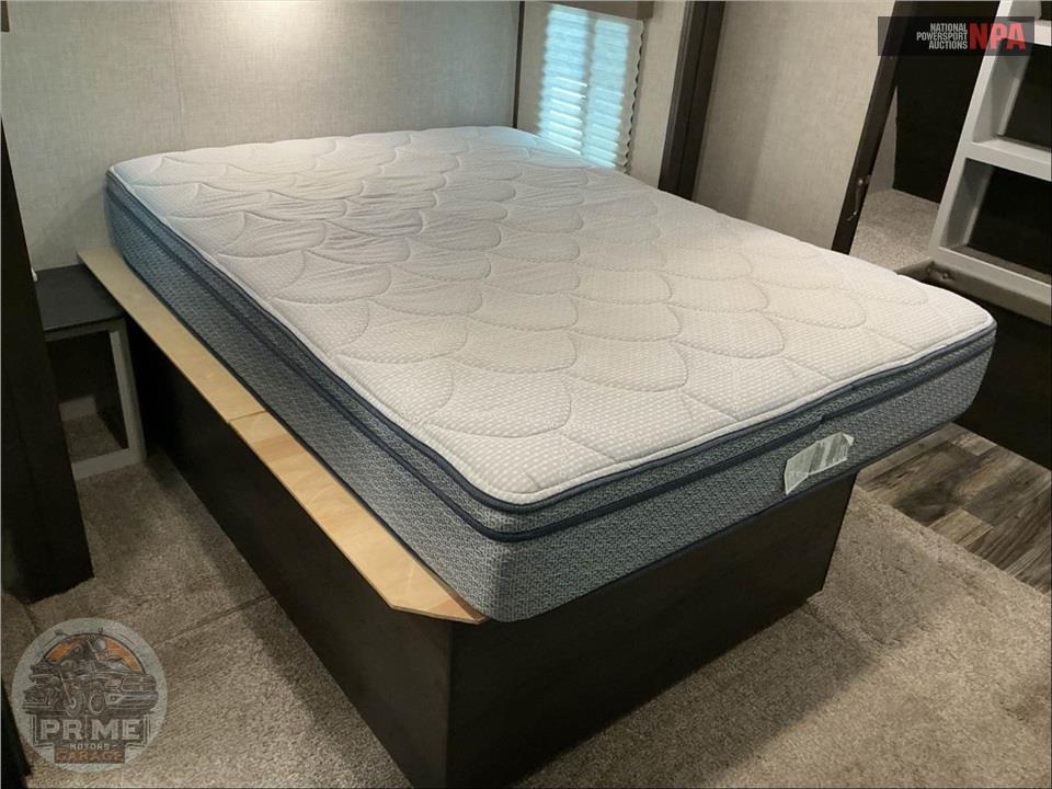 2020 Keystone Rv M-34 RIPR - BULLET PREMIER ULTRA SERIES — фото 11