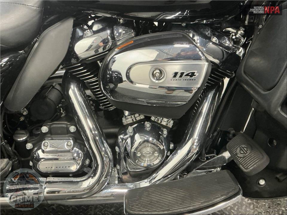 2023 Harley-Davidson FLHTCUTG TRI GLIDE ULTRA CLASSIC — фото 6