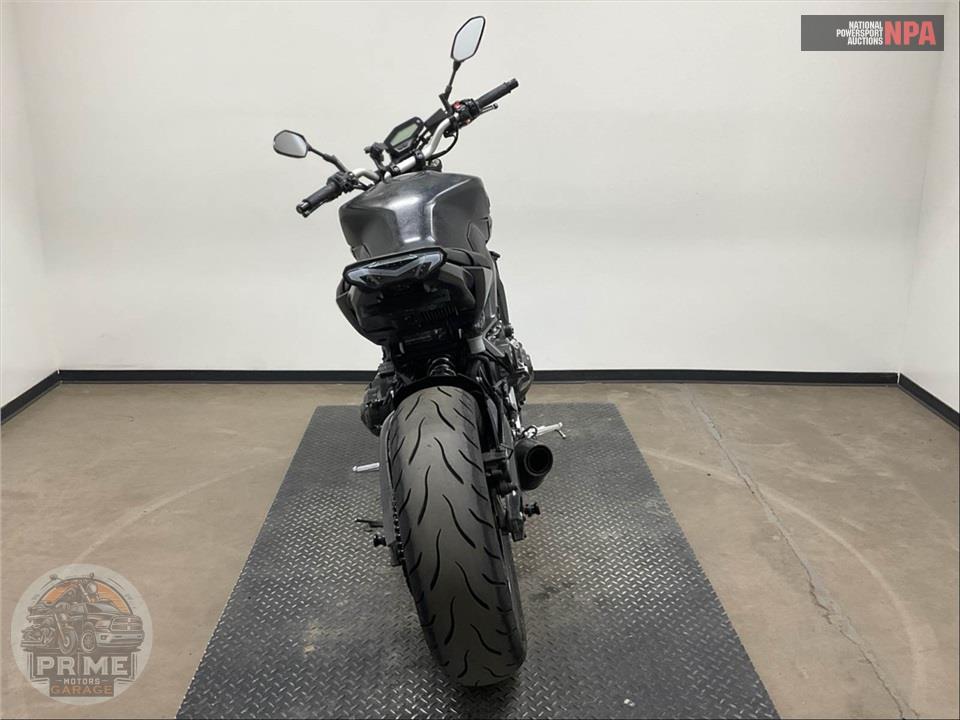 2016 Yamaha FZ-09 — фото 4