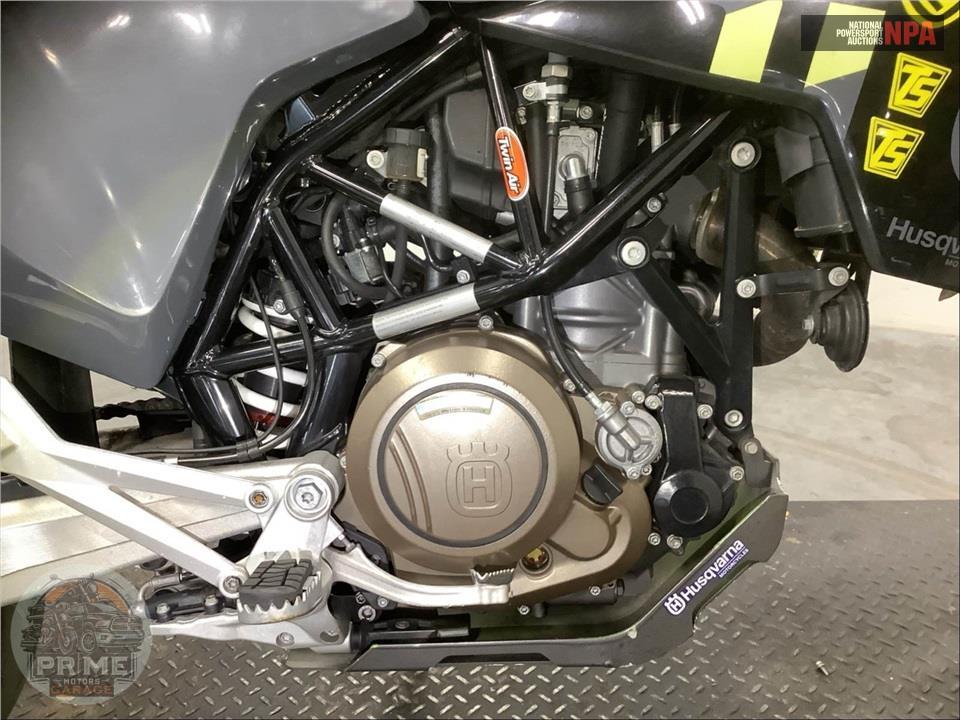 2023 Husqvarna 701 SUPERMOTO — фото 6