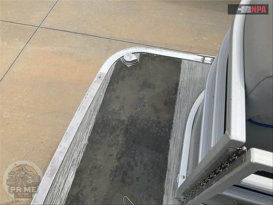 2023 Bennington Pontoons 22 SF(*)S SERIES L=23/E=1-115HP YAMAHA OB — фото 45