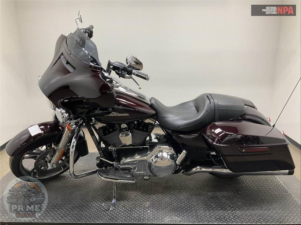 2014 Harley-Davidson FLHXS STREET GLIDE — фото 3