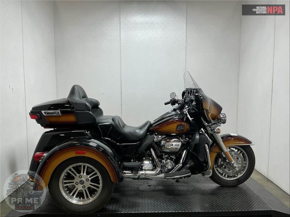 2024 Harley-Davidson FLHTCUTG TRI GLIDE ULTRA CLASSIC — фото 1