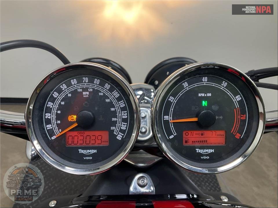 2018 Triumph ROCKET III ROADSTER — фото 5