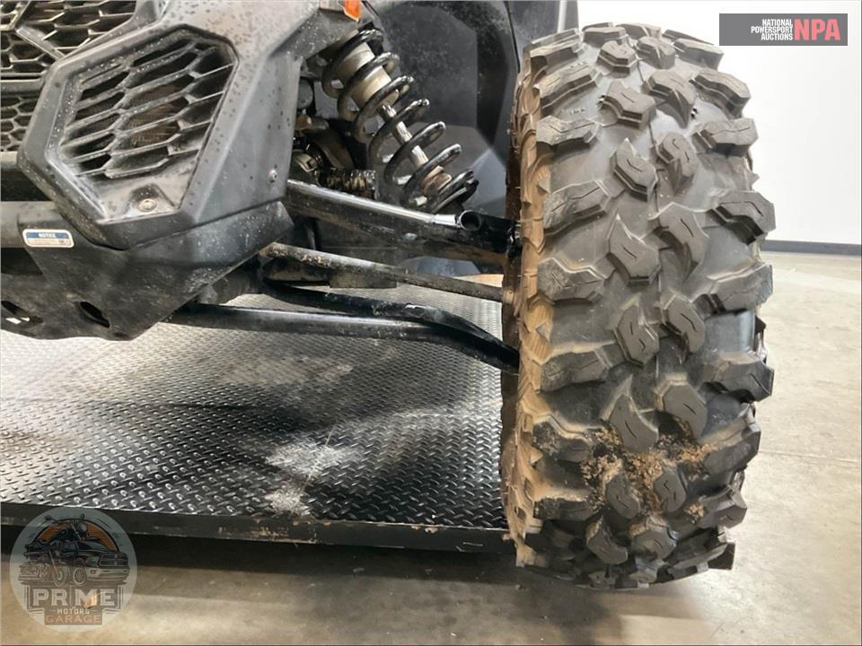 2023 Can-Am MAVERICK X3 MAX DS TURBO 64 (TAN/BLACK) — фото 18