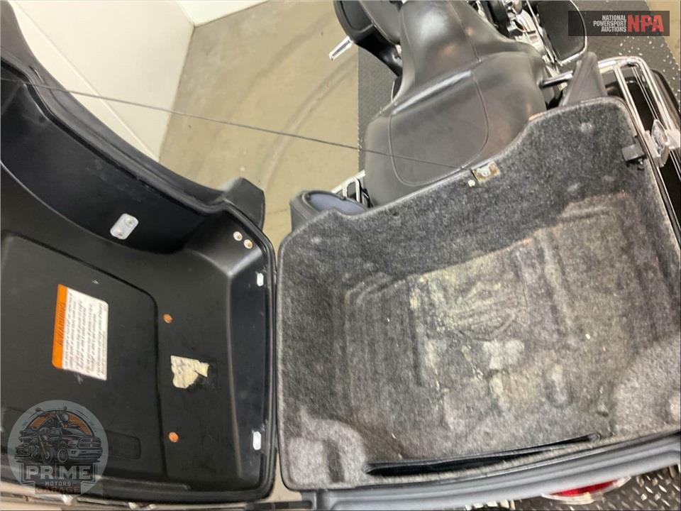 2013 Harley-Davidson FLHTCU UL CLSC EL GLIDE — фото 33