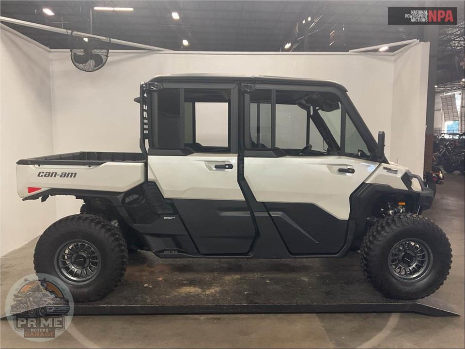 2026 CAN-AM DEFENDER MAX LIMITED CAB HD11 (DESERT TAN & STEALTH BLACK)