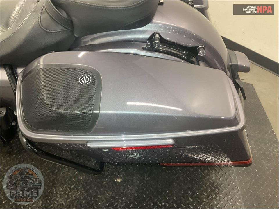 2020 Harley-Davidson FLHXSE CVO STREET GLIDE — фото 17
