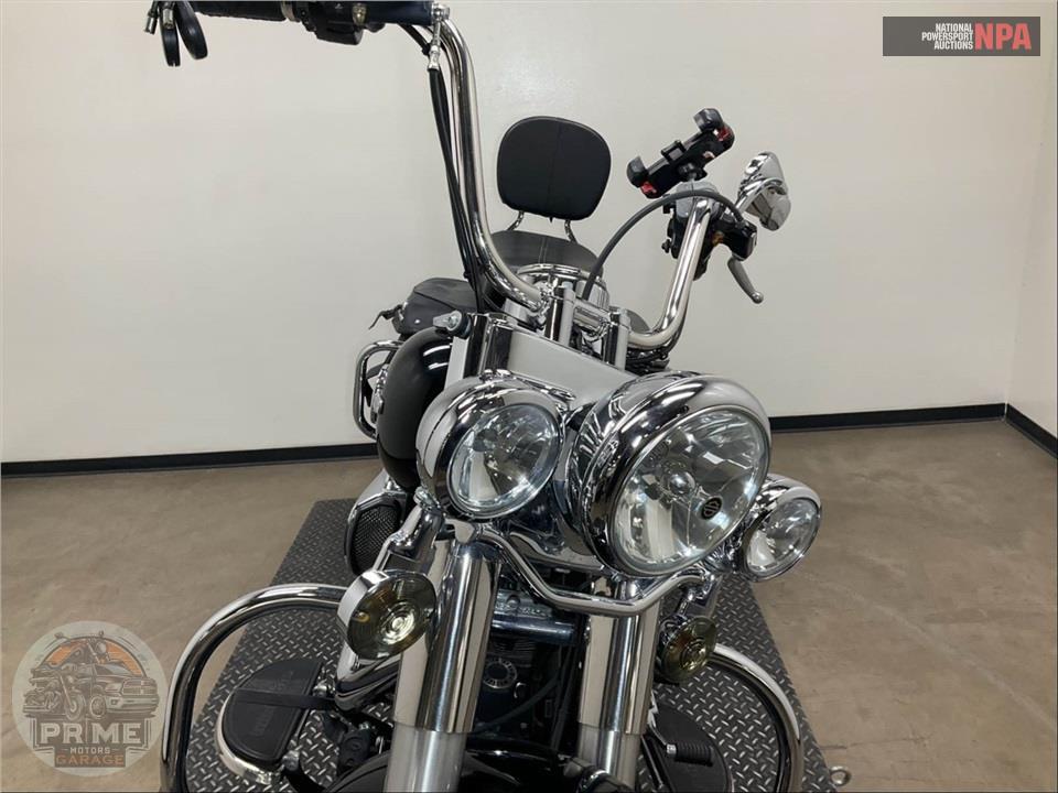 2016 Harley-Davidson FLSTC HERITAGE SOFTAIL CLASSIC — фото 15